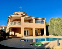 Resale - Villa - Torrevieja - Los Balcones