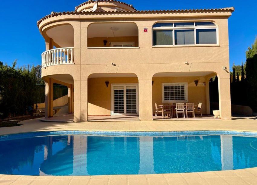 Resale - Villa - Torrevieja - Los Balcones