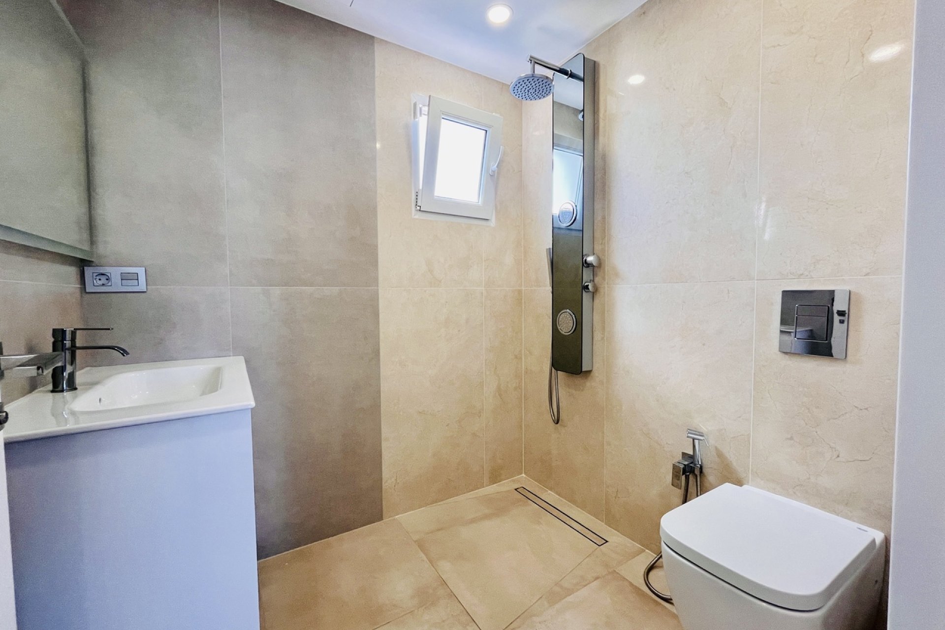 Resale - Villa - Torrevieja - Los Balcones