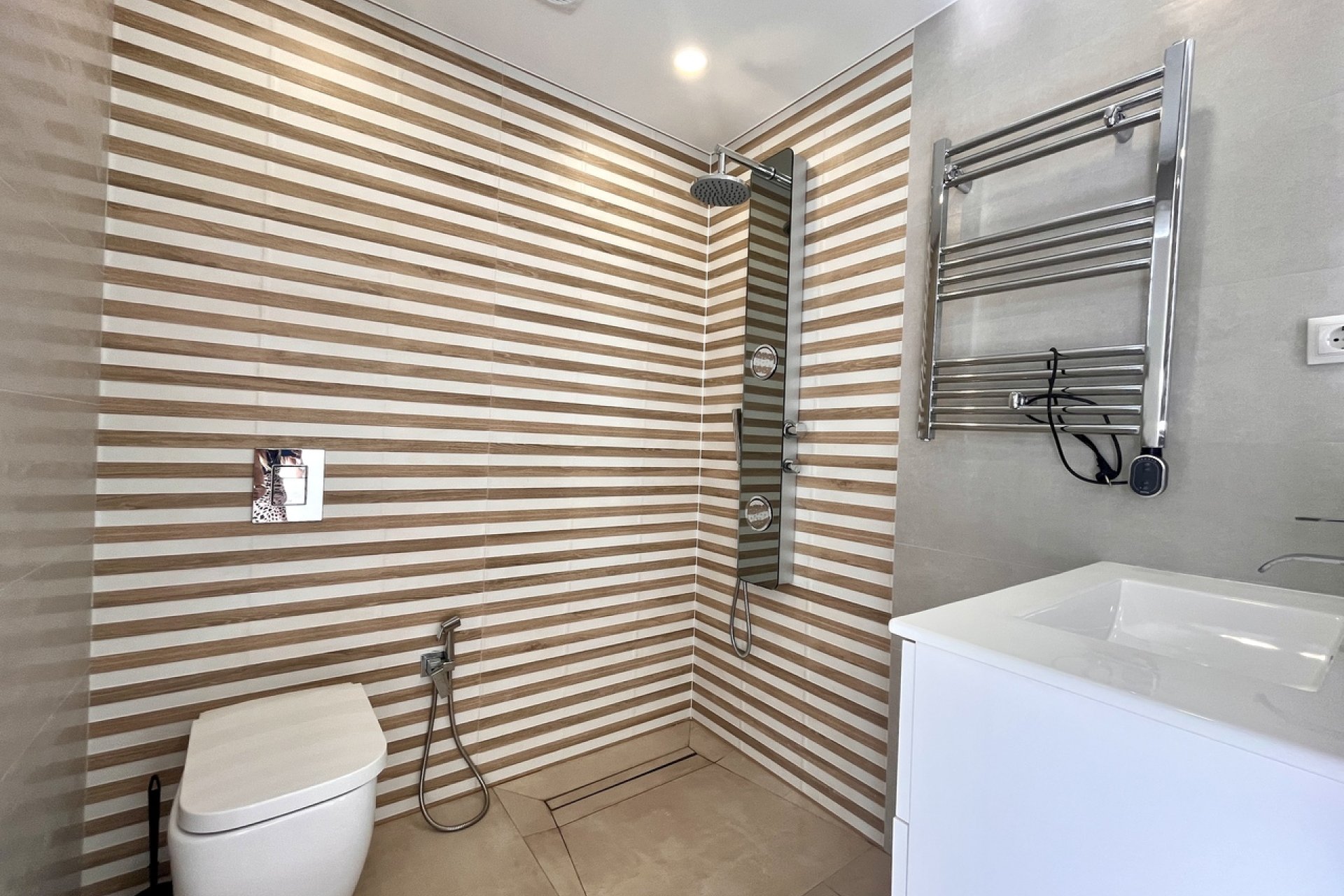 Resale - Villa - Torrevieja - Los Balcones