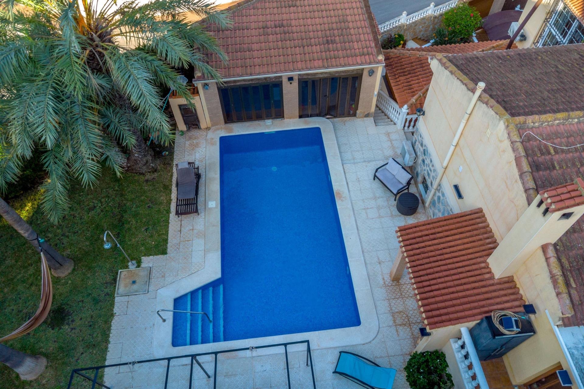 Resale - Villa - Torrevieja - Los balcones