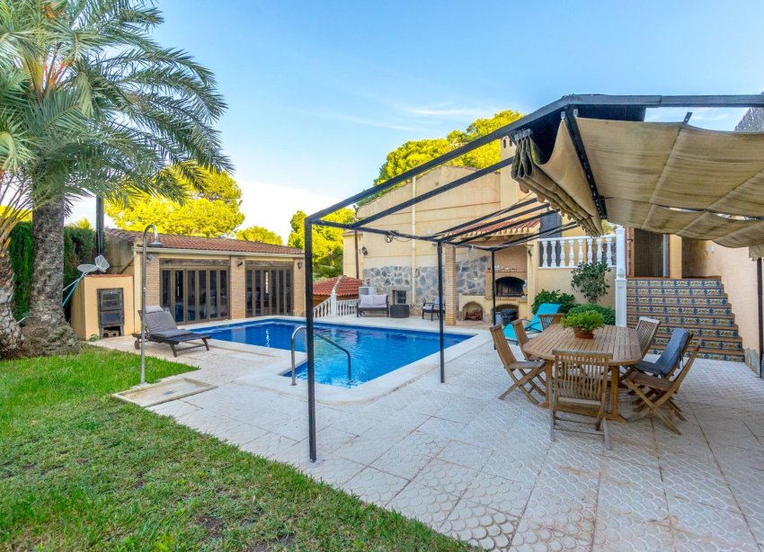 Resale - Villa - Torrevieja - Los balcones