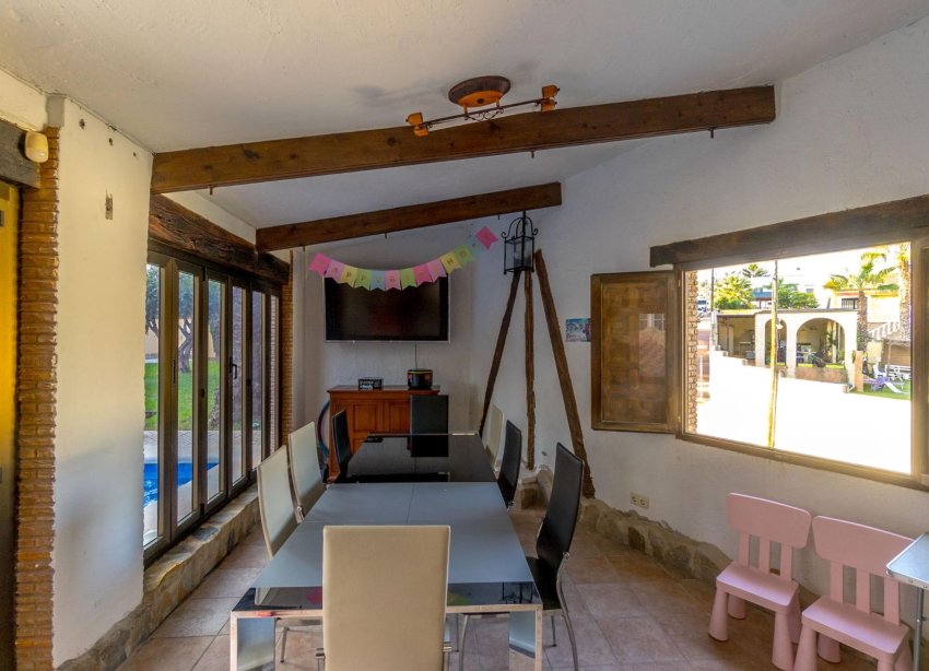 Resale - Villa - Torrevieja - Los balcones