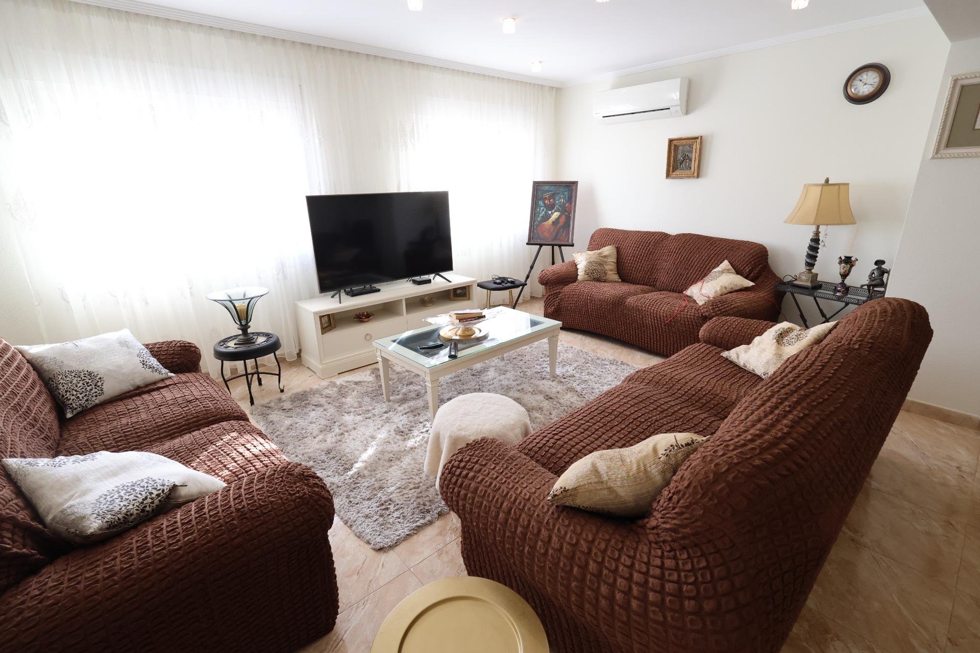 Resale - Villa - Torrevieja - Los Balcones