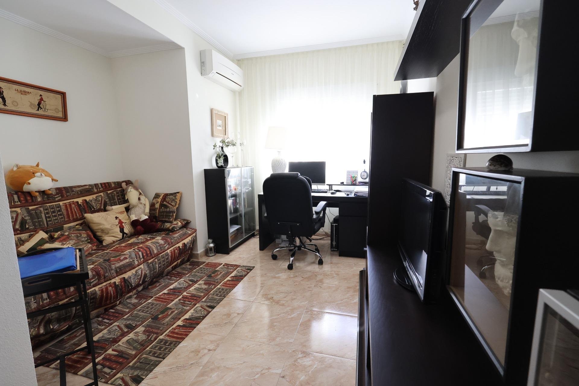Resale - Villa - Torrevieja - Los Balcones