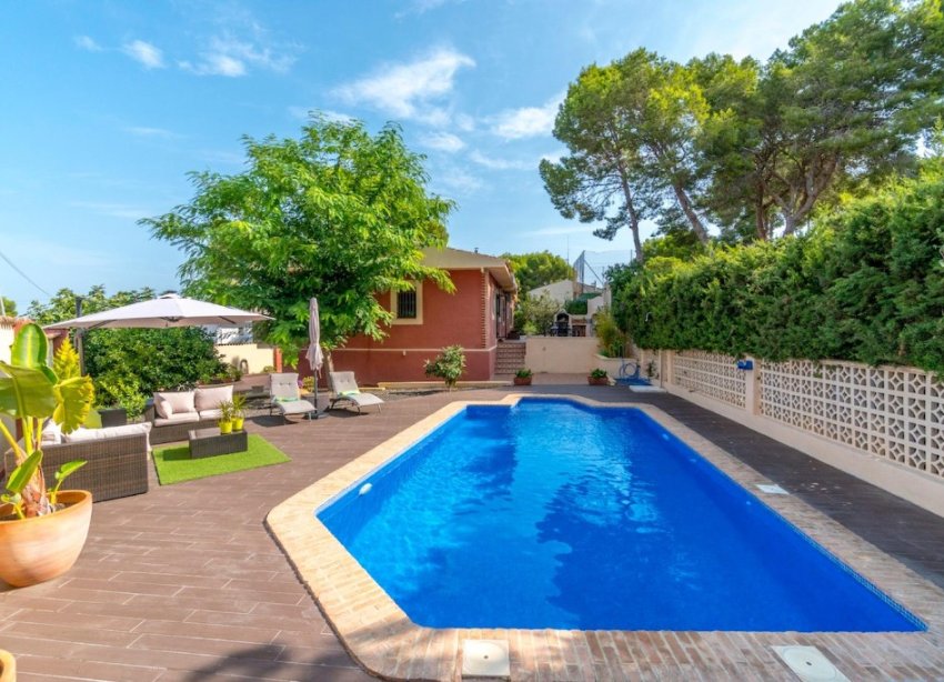 Resale - Villa - Torrevieja - Los Balcones