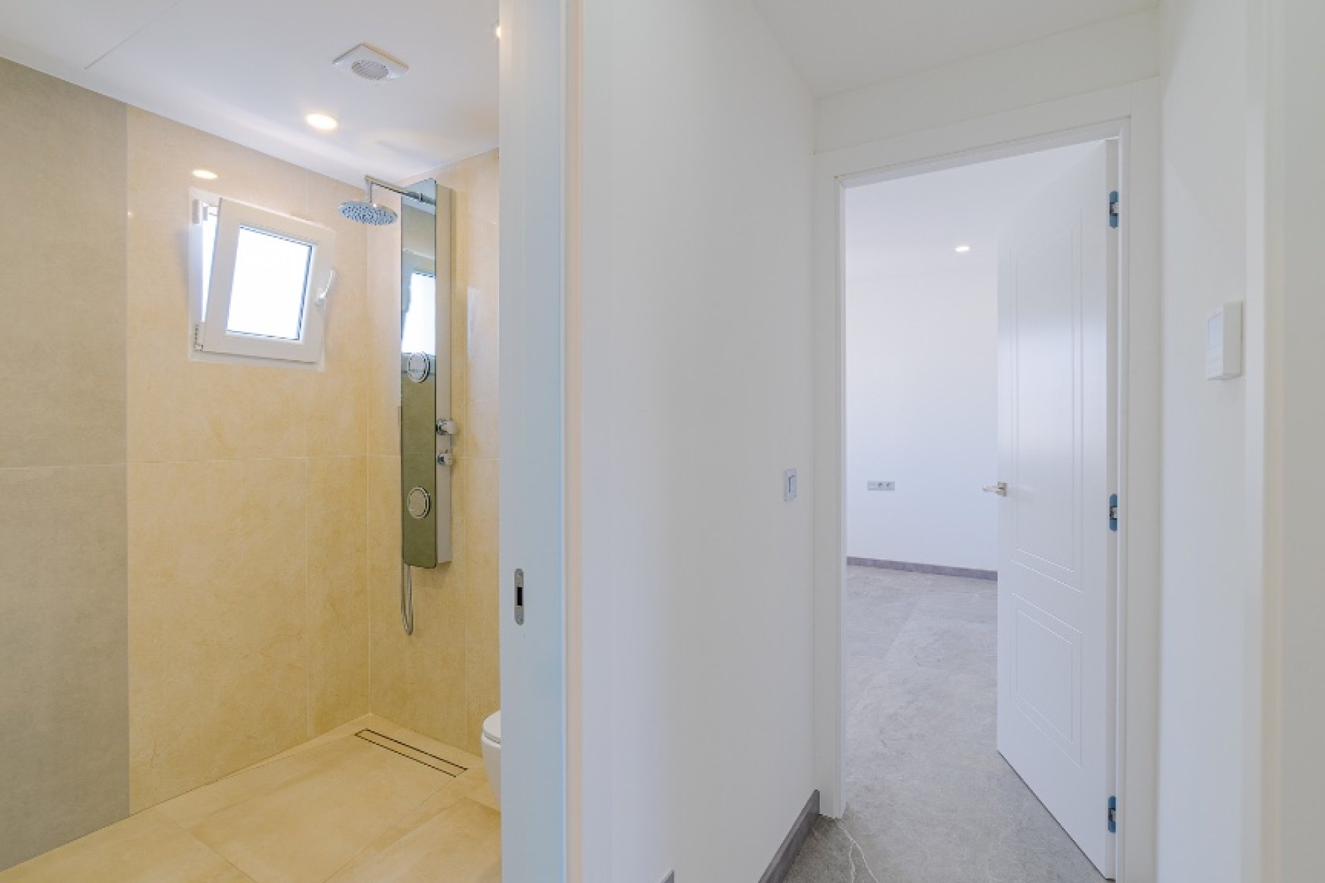 Resale - Villa - Torrevieja - Los Balcones