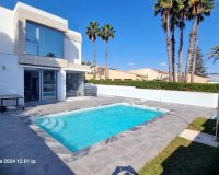 Resale - Villa - Torrevieja - Los Balcones