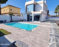 Resale - Villa - Torrevieja - Los Balcones