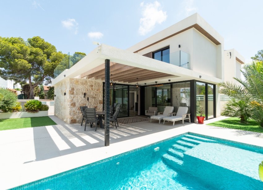 Resale - Villa - Torrevieja - Los Balcones