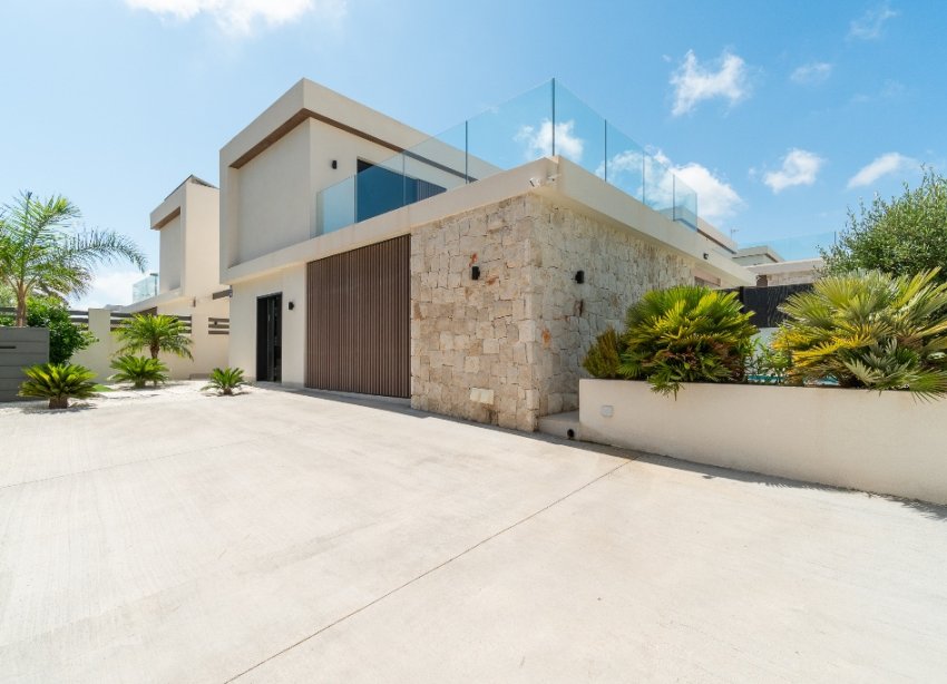 Resale - Villa - Torrevieja - Los Balcones