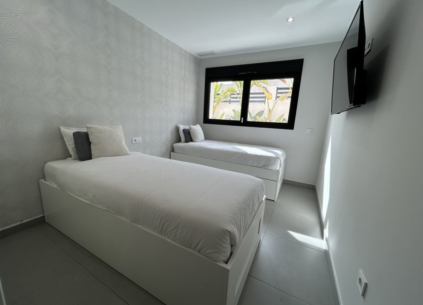 Resale - Villa - Torrevieja - Los Balcones