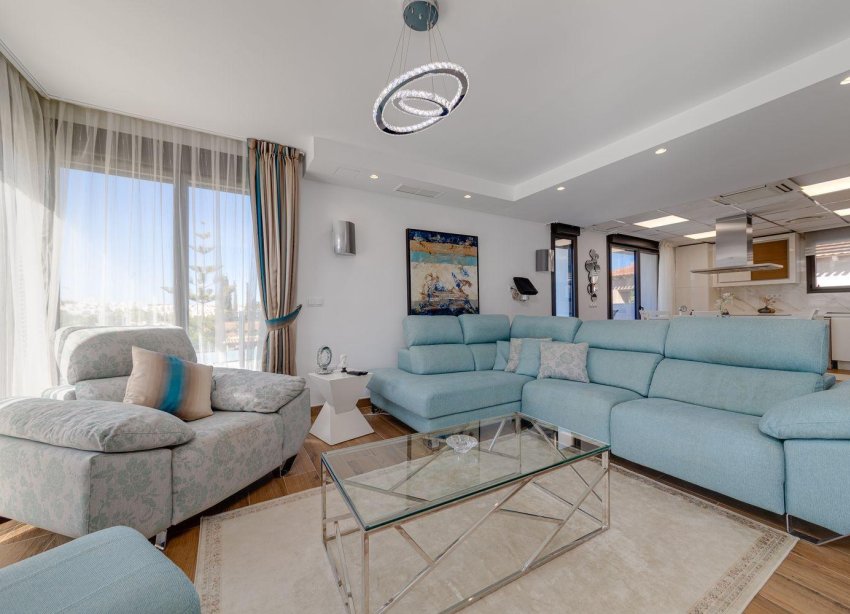 Resale - Villa - Torrevieja - Los Balcones