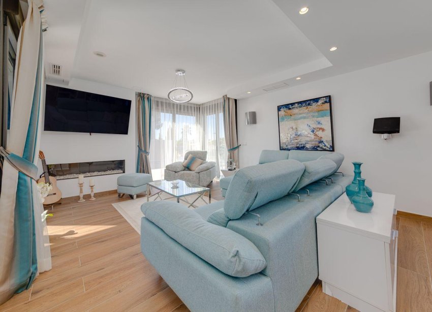 Resale - Villa - Torrevieja - Los Balcones