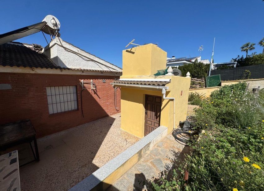 Resale - Villa - Torrevieja - Los balcones