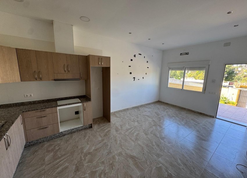 Resale - Villa - Torrevieja - Los balcones