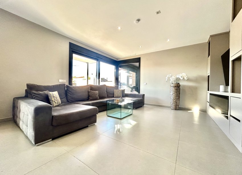 Resale - Villa - Torrevieja - Los Balcones