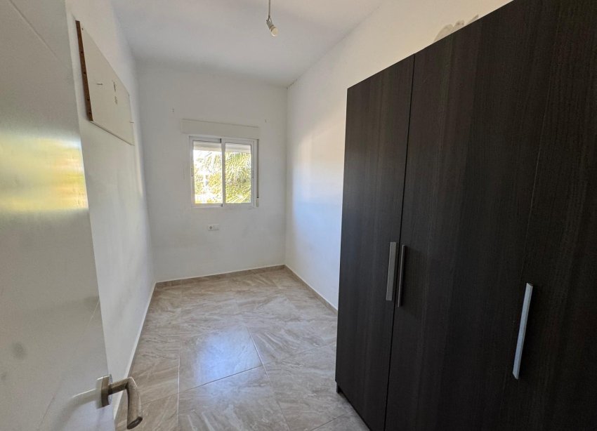 Resale - Villa - Torrevieja - Los balcones