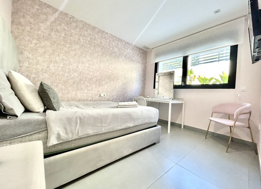 Resale - Villa - Torrevieja - Los Balcones
