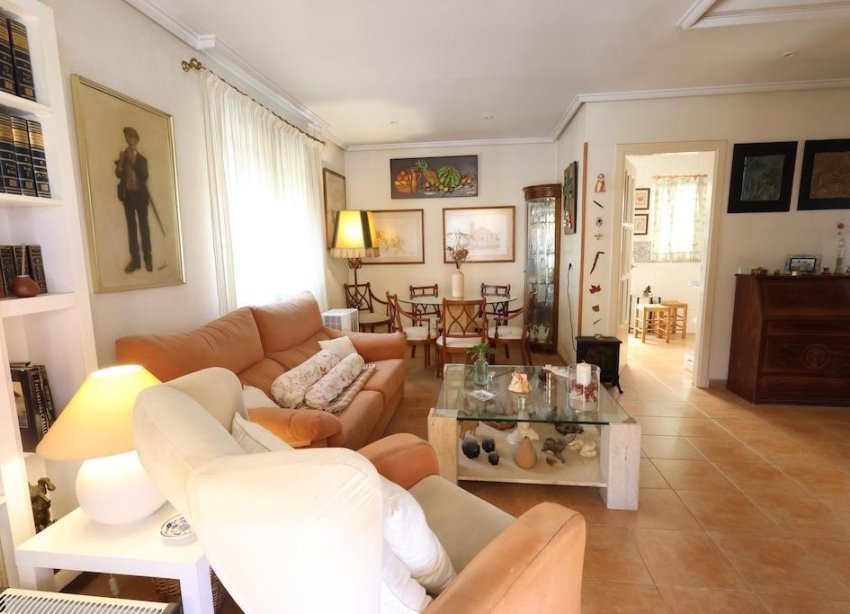Resale - Villa - Torrevieja - Los Balcones
