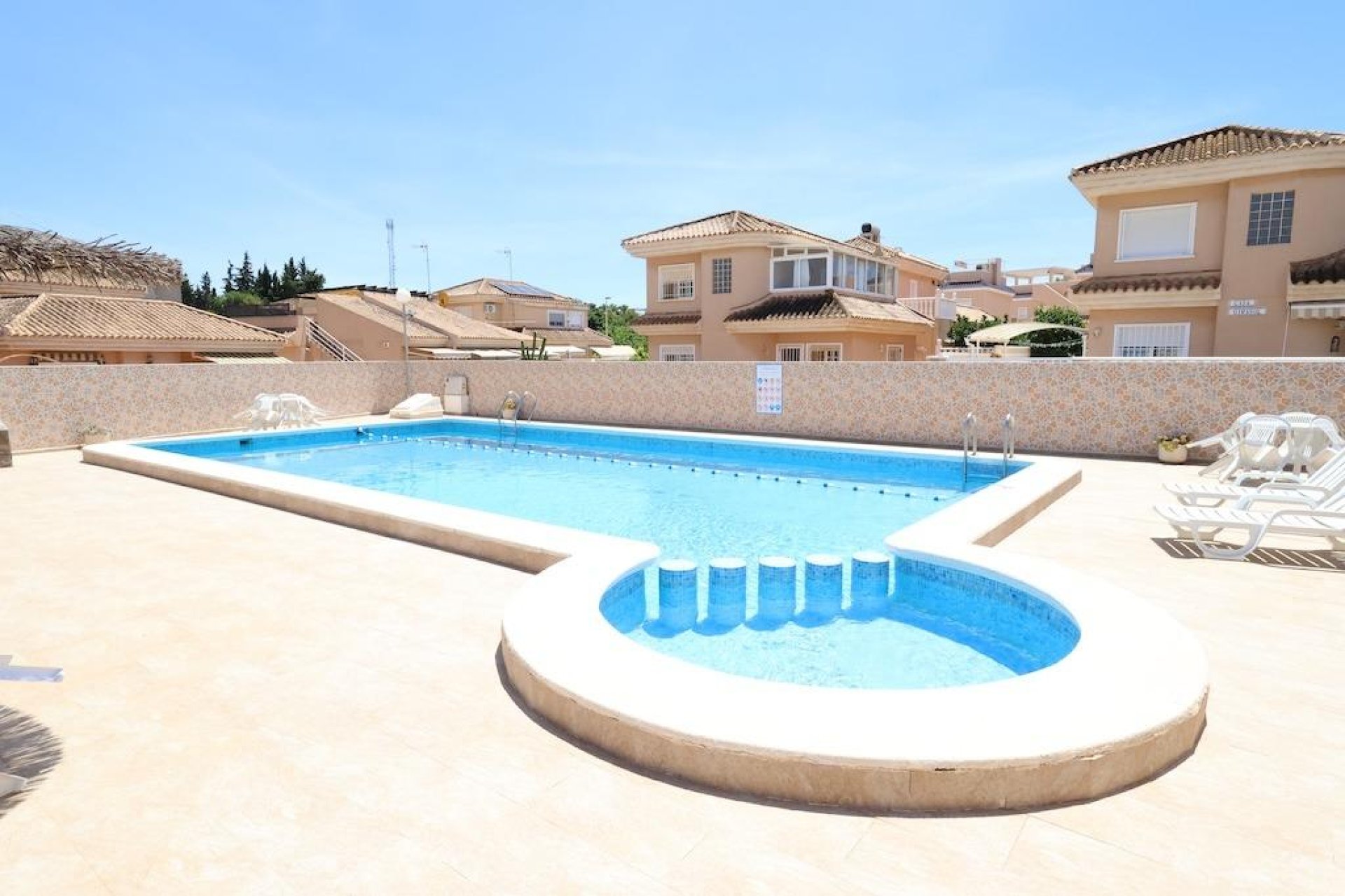 Resale - Villa - Torrevieja - Los Balcones