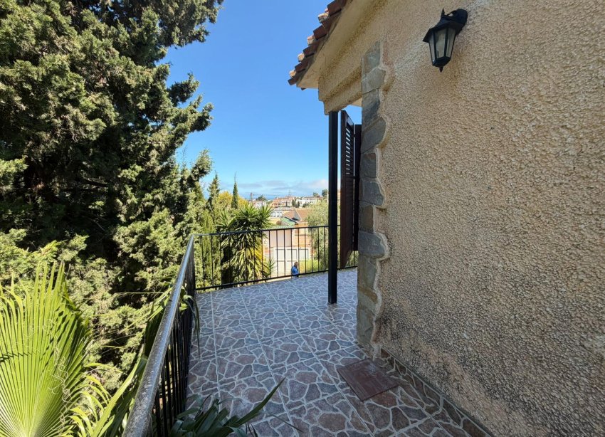 Resale - Villa - Torrevieja - Los Balcones