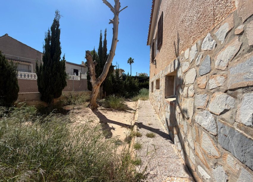 Resale - Villa - Torrevieja - Los Balcones