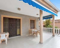 Resale - Villa - Torrevieja - Nueva Torrevieja