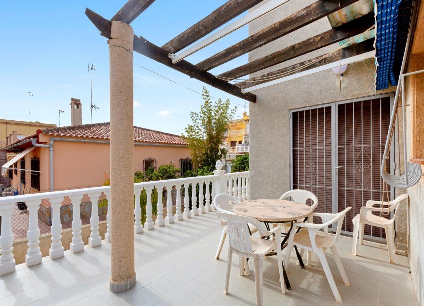 Resale - Villa - Torrevieja - Nueva Torrevieja