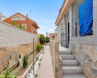 Resale - Villa - Torrevieja - Nueva Torrevieja