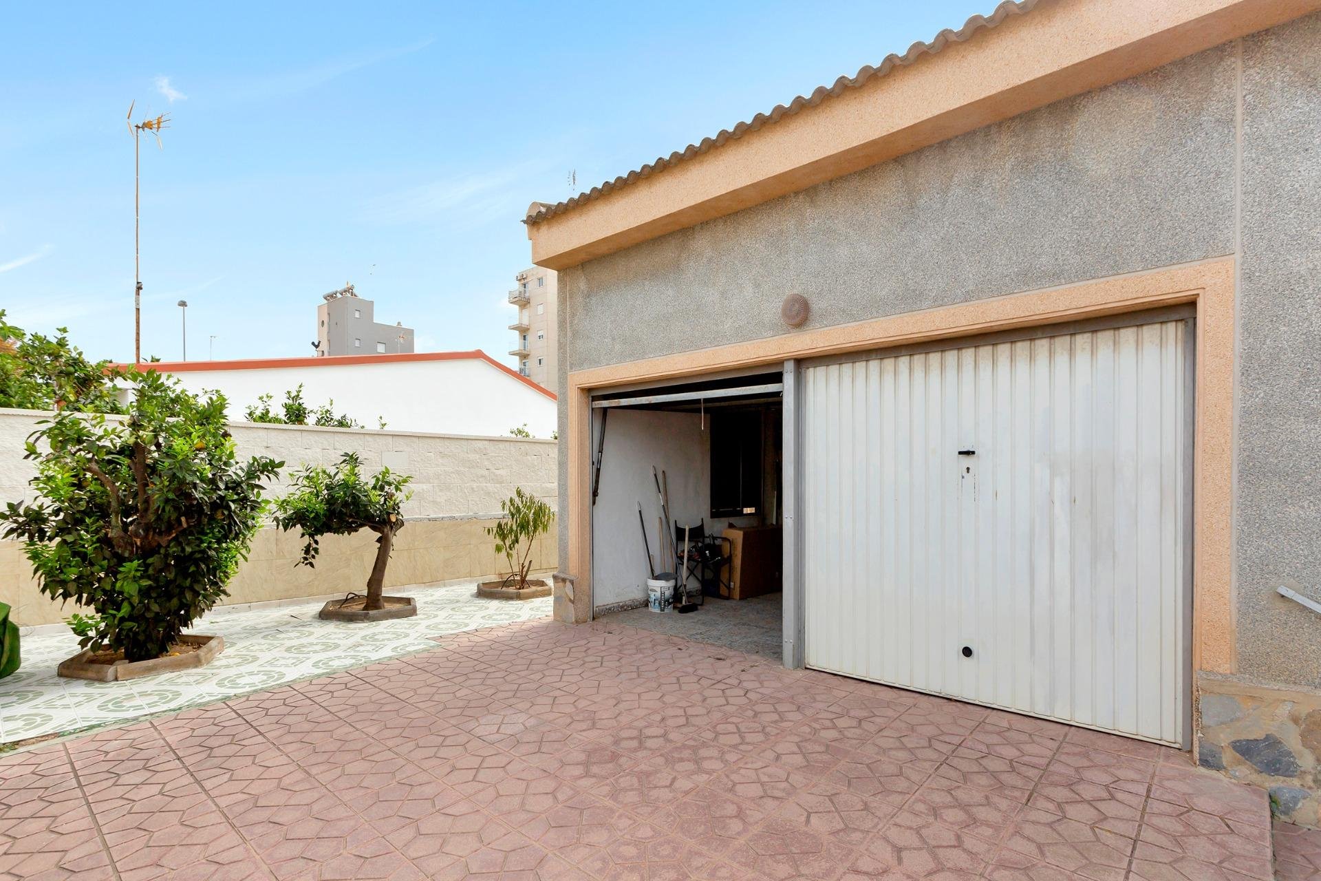 Resale - Villa - Torrevieja - Nueva Torrevieja