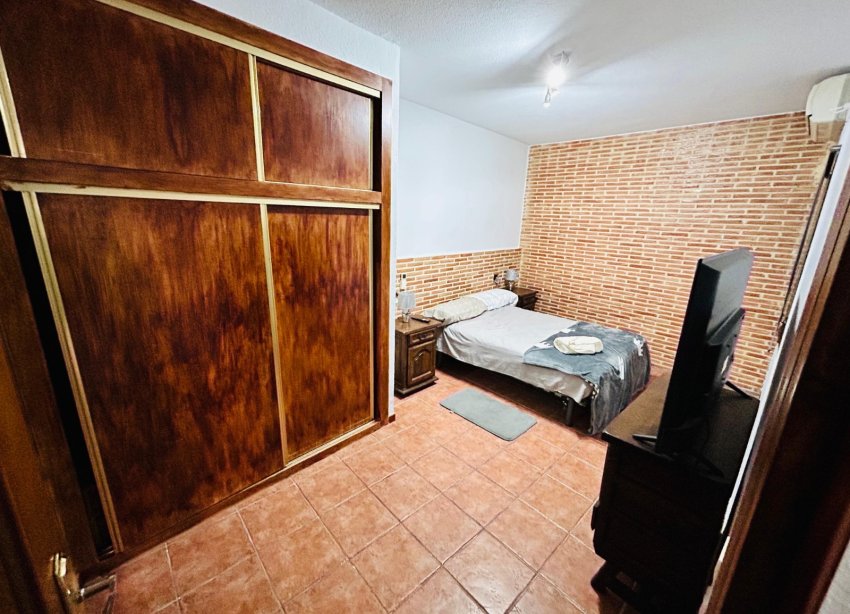 Resale - Villa - Torrevieja - Playa de los Locos