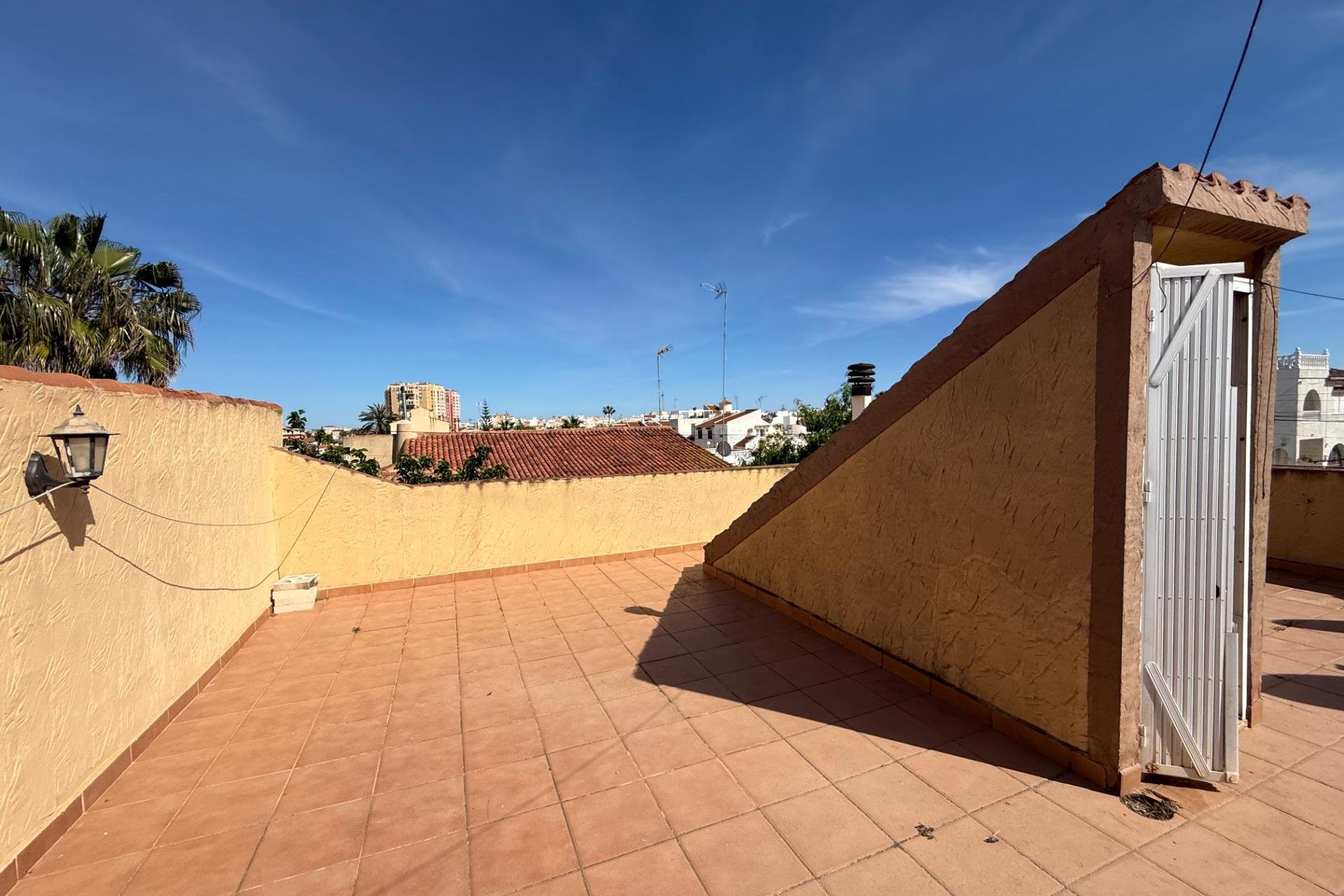 Resale - Villa - Torrevieja - Playa de los locos