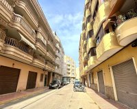 Resale - Villa - Torrevieja - Playa del Cura