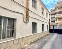 Resale - Villa - Torrevieja - Playa del Cura