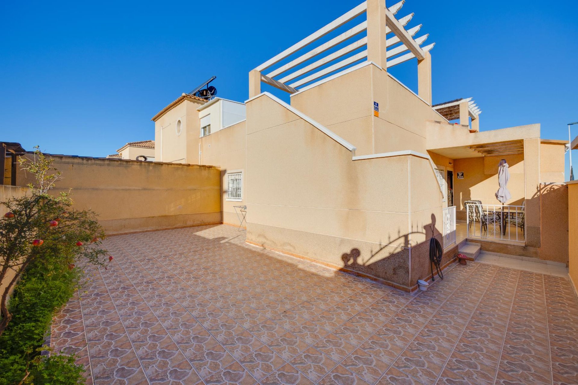 Resale - Villa - Torrevieja - Pueblo - Centro