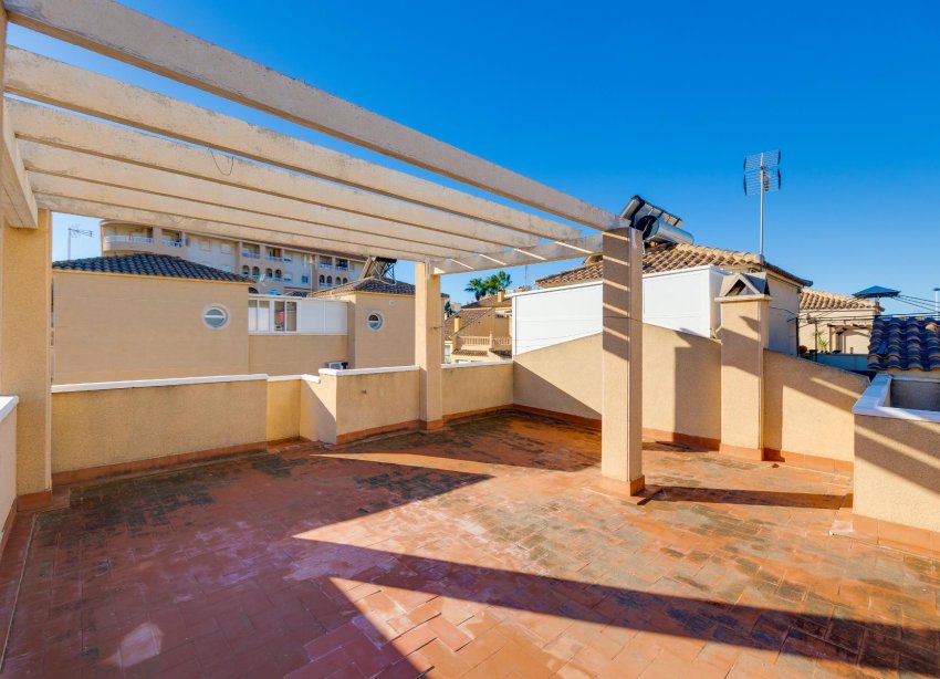 Resale - Villa - Torrevieja - Pueblo - Centro