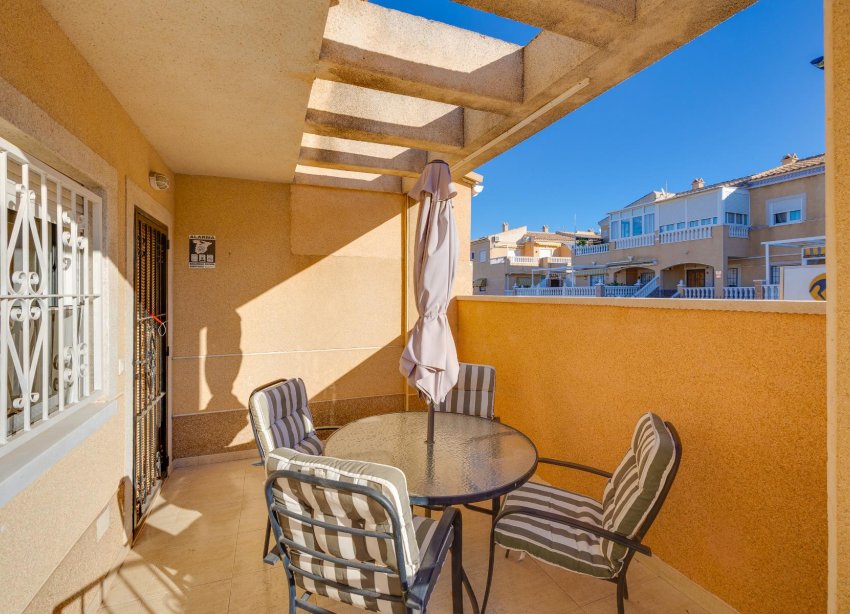 Resale - Villa - Torrevieja - Pueblo - Centro