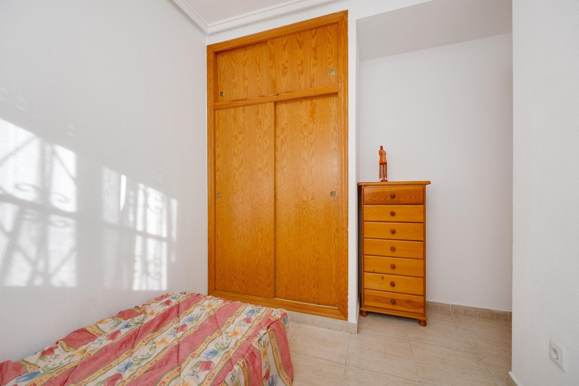 Resale - Villa - Torrevieja - Pueblo - Centro