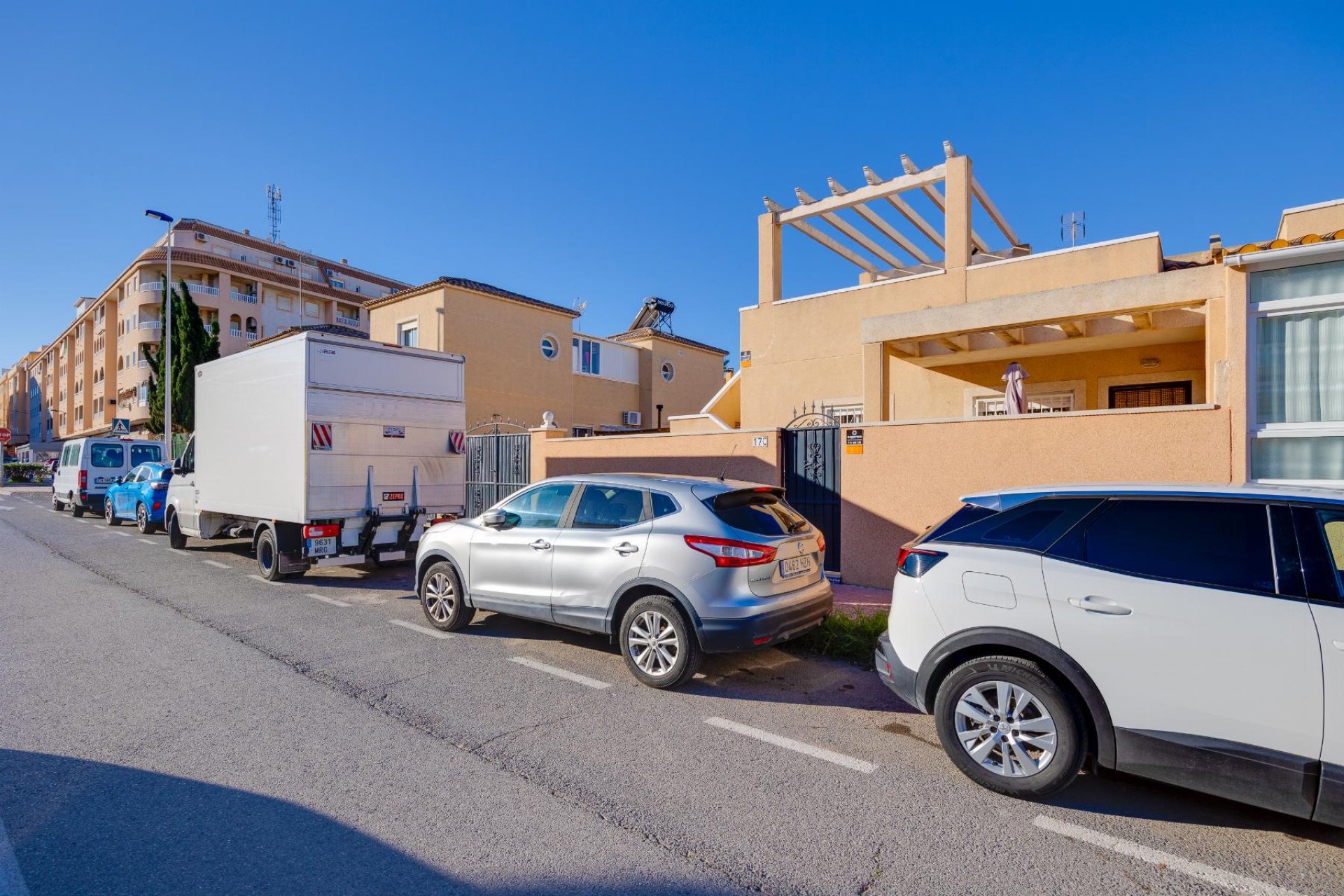 Resale - Villa - Torrevieja - Pueblo - Centro