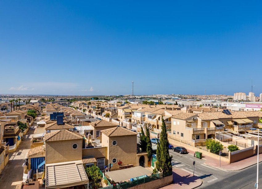 Resale - Villa - Torrevieja - Pueblo - Centro