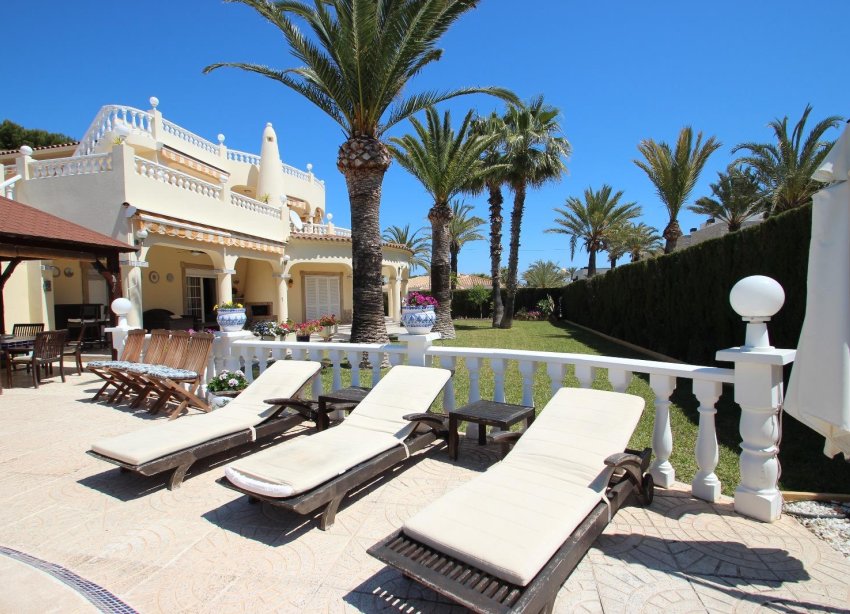 Resale - Villa - Torrevieja - Punta Prima