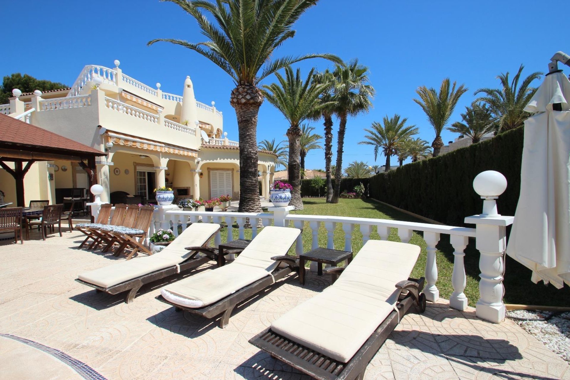 Resale - Villa - Torrevieja - Punta Prima