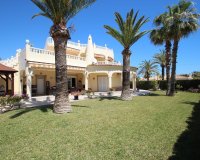 Resale - Villa - Torrevieja - Punta Prima