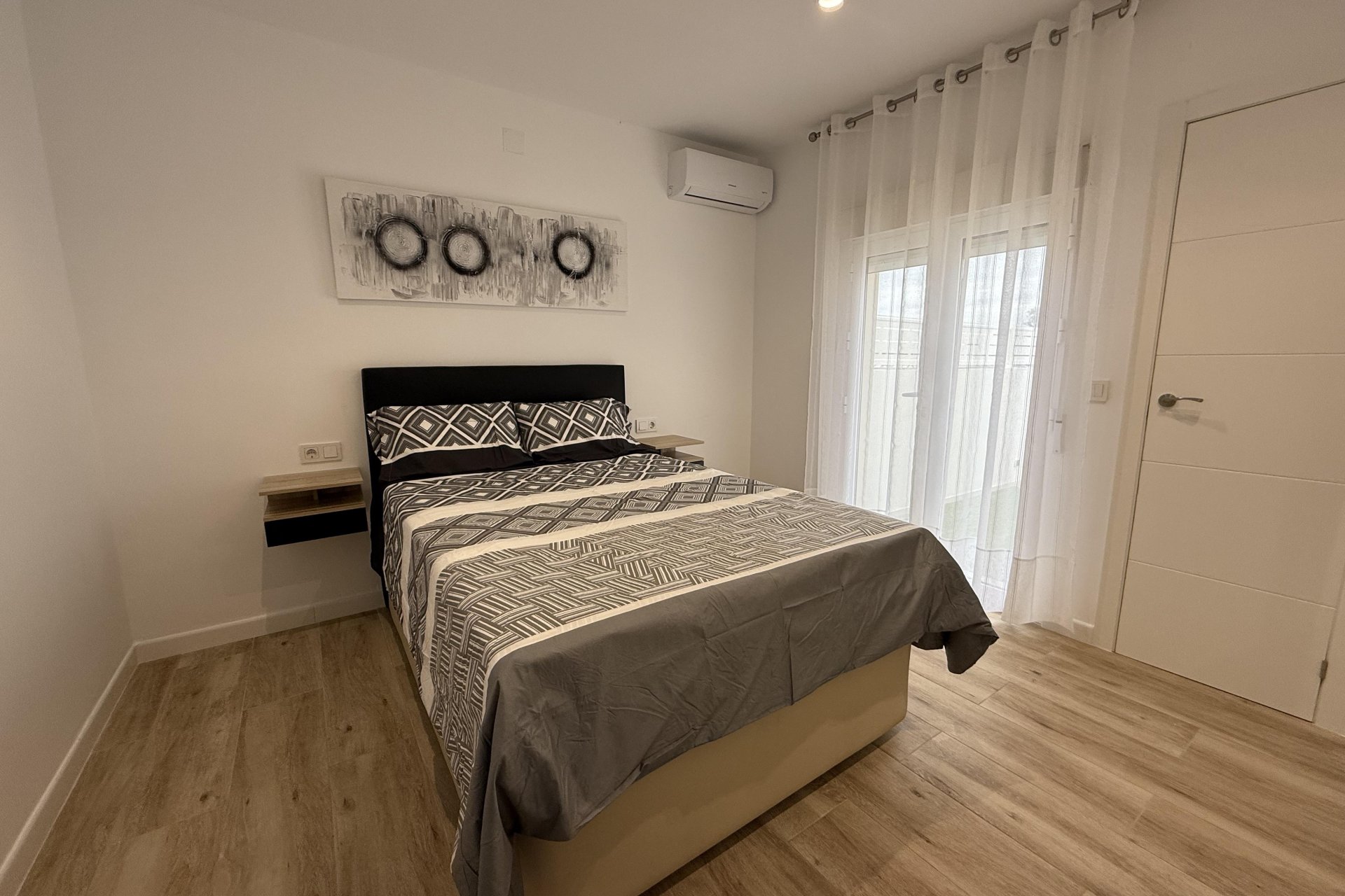 Resale - Villa - Torrevieja - San luis