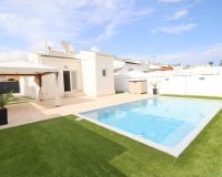 Resale - Villa - Torrevieja - San luis