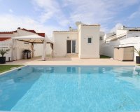 Resale - Villa - Torrevieja - San luis