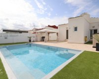 Resale - Villa - Torrevieja - San luis