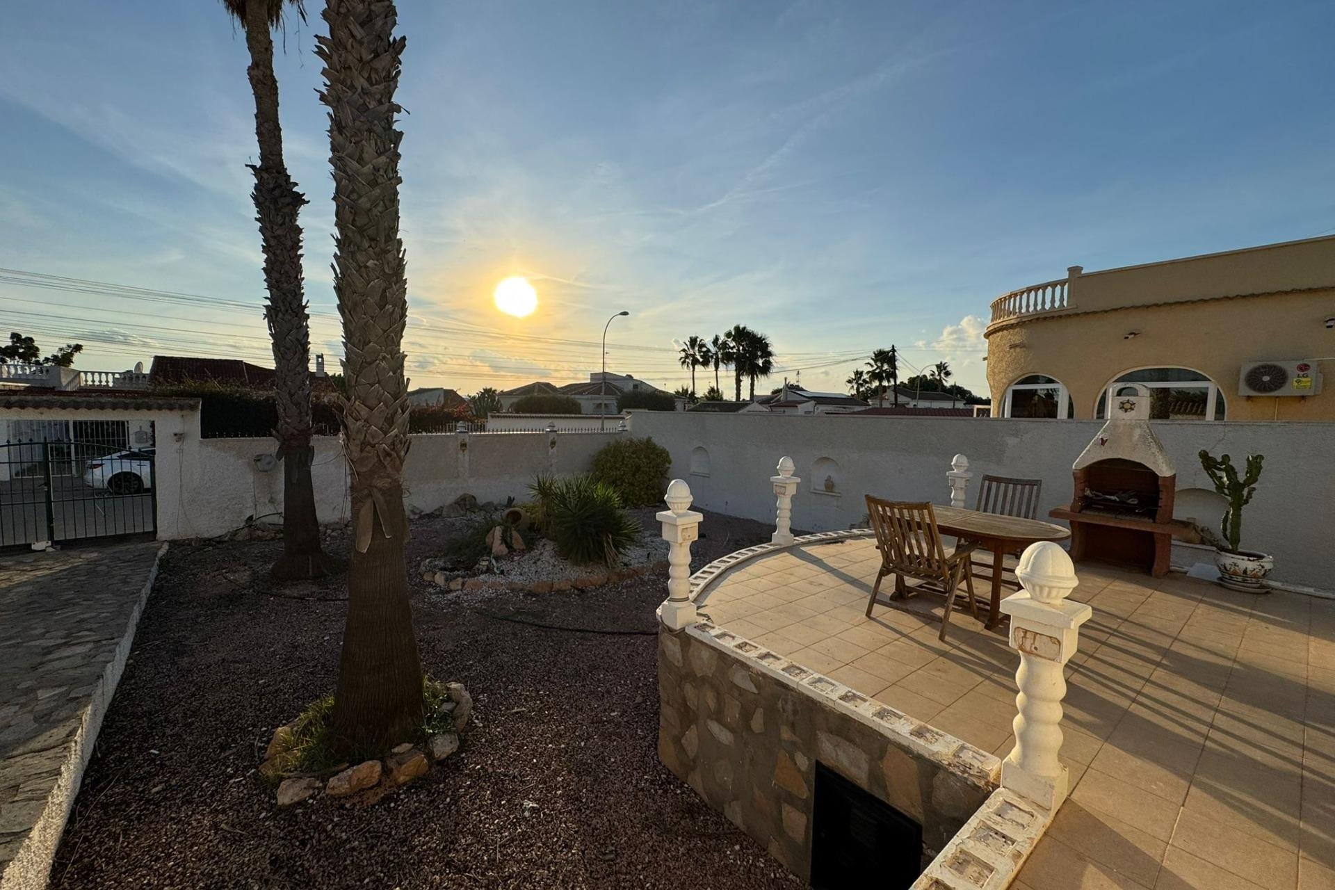 Resale - Villa - Torrevieja - San luis