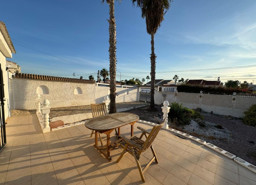 Resale - Villa - Torrevieja - San luis